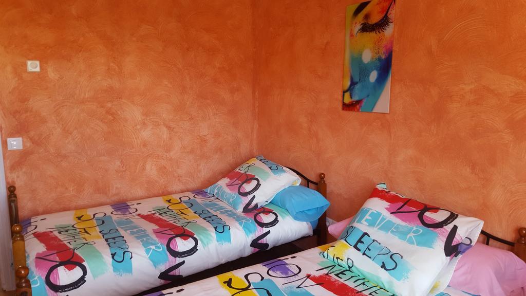 Hostal A La Sombra Del Laurel Navarrete Exterior foto